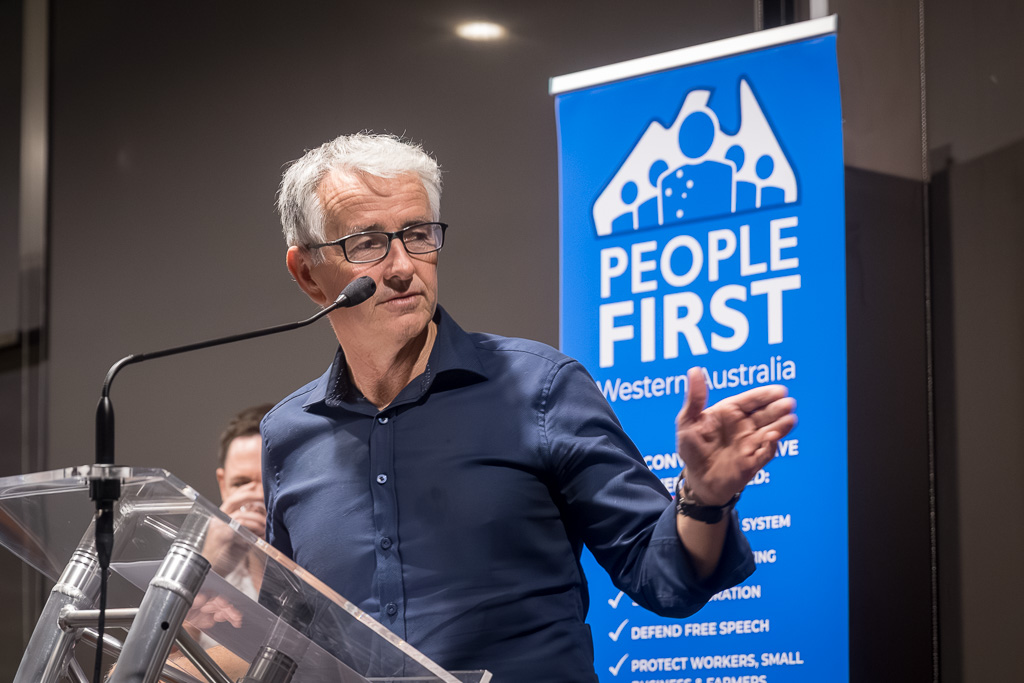 Gerard Rennick speaking at Fremantle Sailing Club